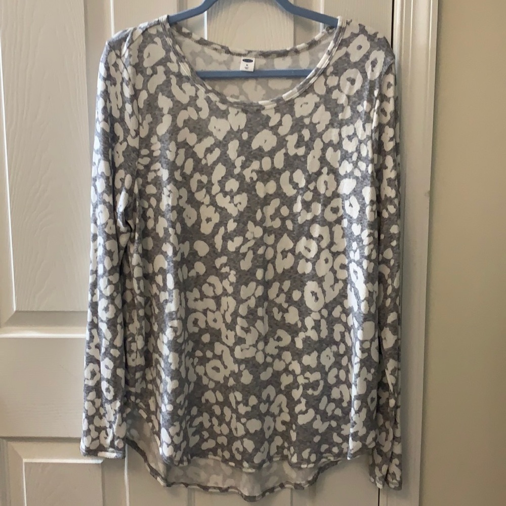 Long sleeve sweater tee